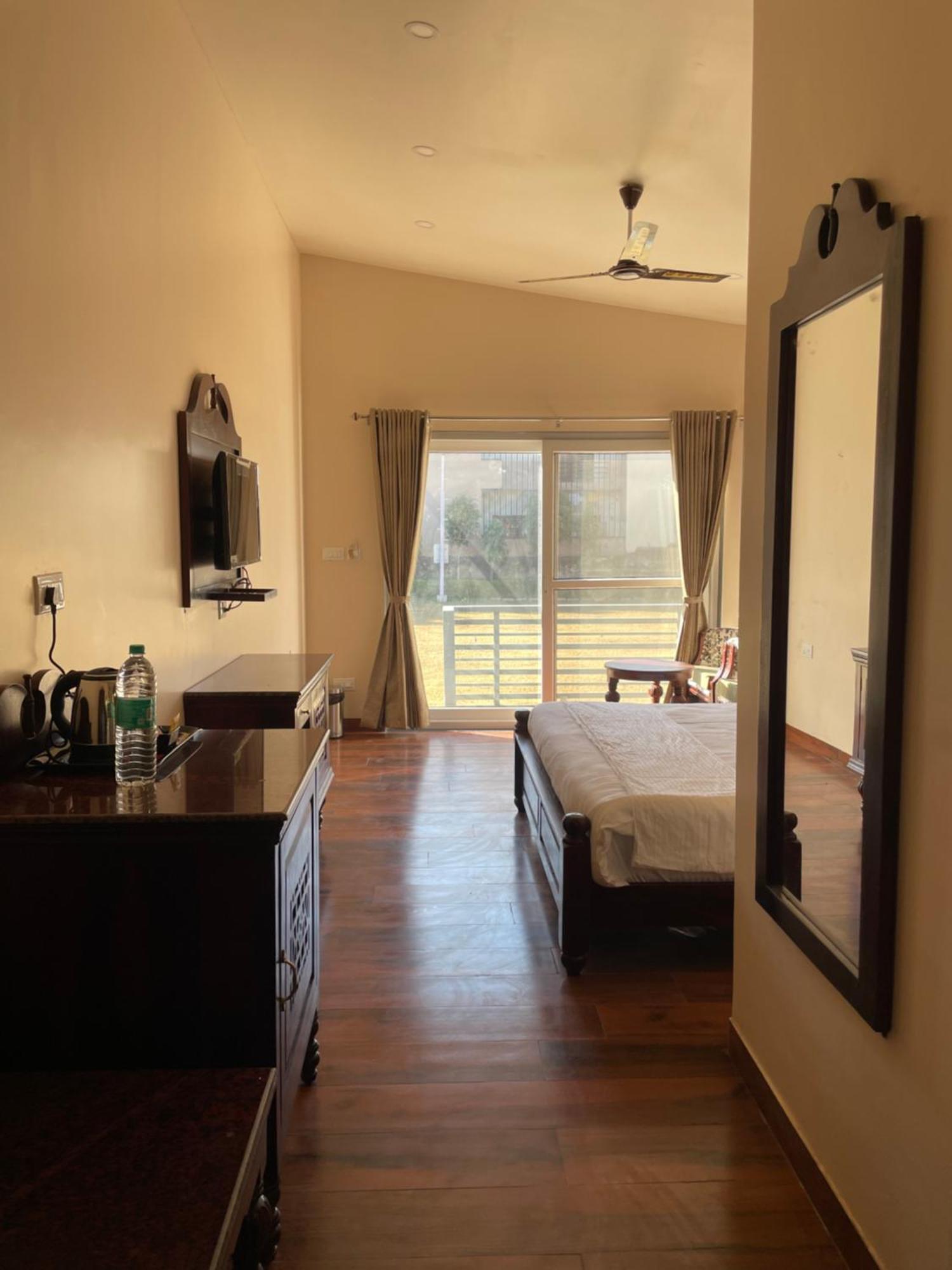 Vrindavan Greens Resort Udaipur Extérieur photo