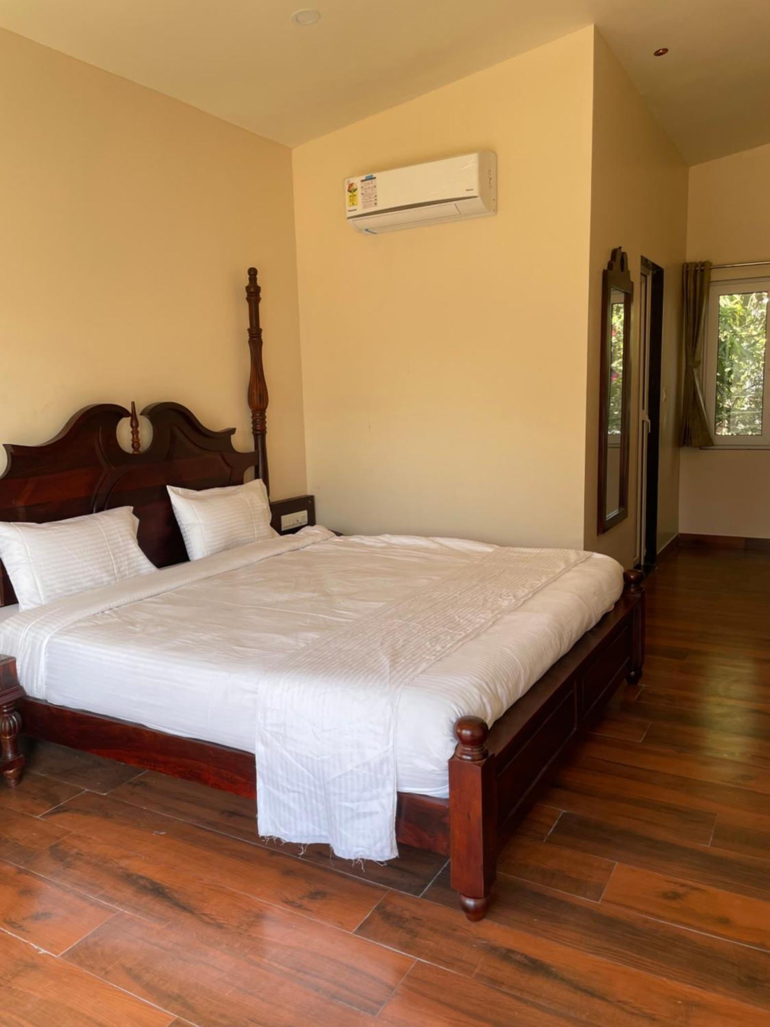 Vrindavan Greens Resort Udaipur Extérieur photo